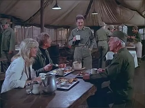 M*A*S*H S10E15