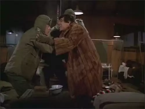 M*A*S*H S7E9