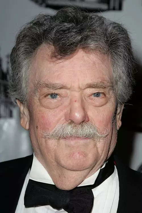 Bernard Fox