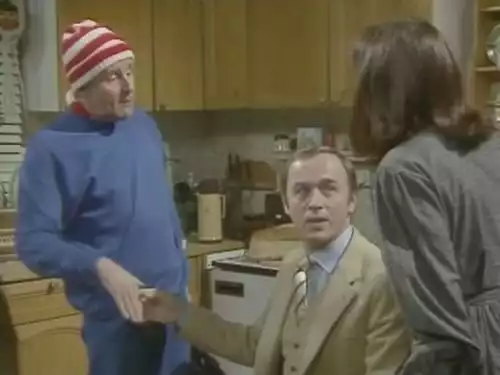 Ever Decreasing Circles S1E1