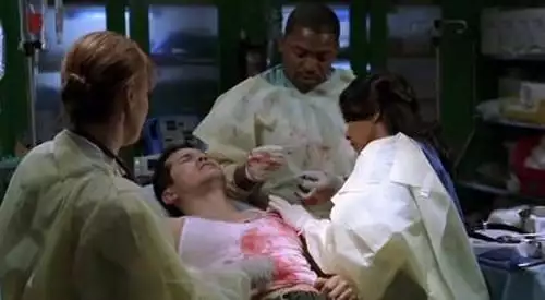 ER: Plantão Médico S12E14