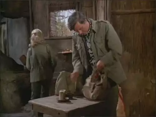 M*A*S*H S6E12