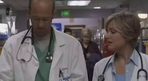 ER: Plantão Médico S8E5