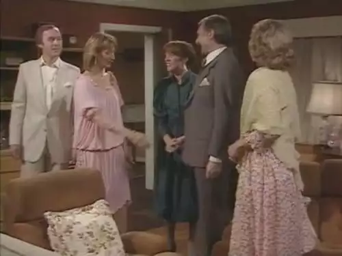 Ever Decreasing Circles S2E3