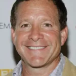 Steve Guttenberg