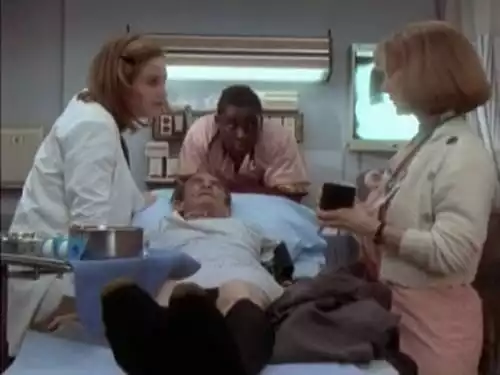 ER: Plantão Médico S1E18