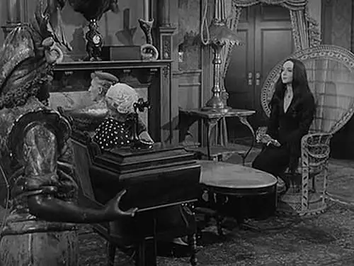 A Família Addams S1E6