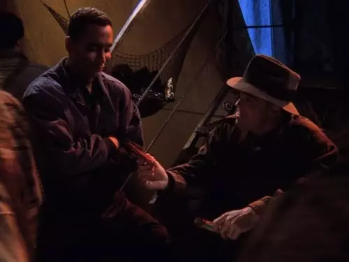 Babylon 5 S2E13