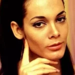 Martine Beswick