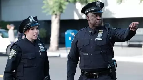 Brooklyn Nine-Nine: Lei e Desordem S7E1