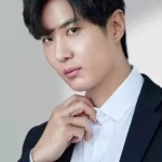 김지석