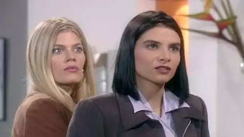Betty, a Feia S1E244