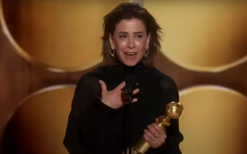 Fernanda Torres Faz História ao Vencer o Globo de Ouro 2025!