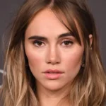 Suki Waterhouse