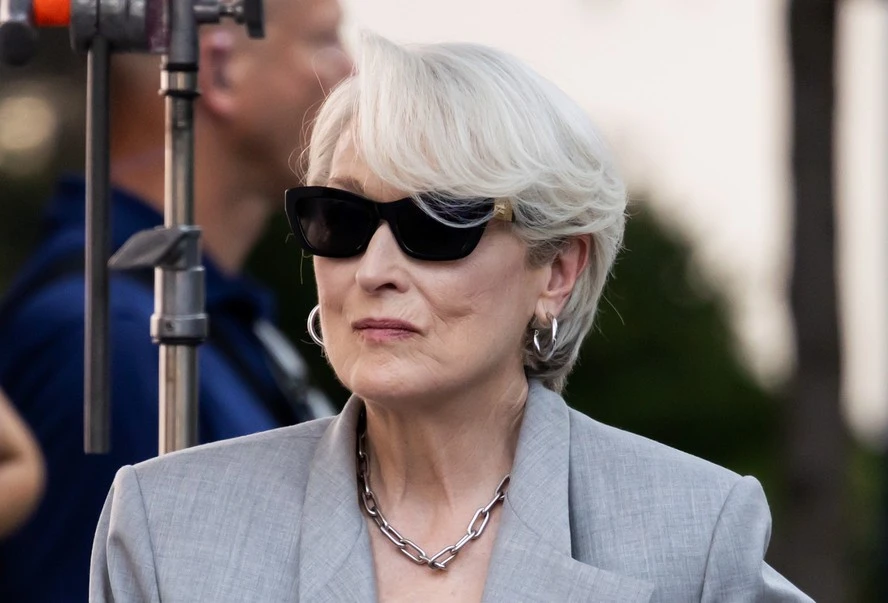 O Diabo Veste Prada 2: análise da continuação e o que mudou em Miranda Priestly